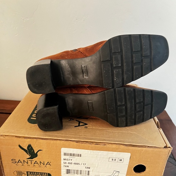 Santana Canada Women’s Misty Zip Bootie. Size 9 color Tan.Waterproof. 2 in Heel - Picture 5 of 5